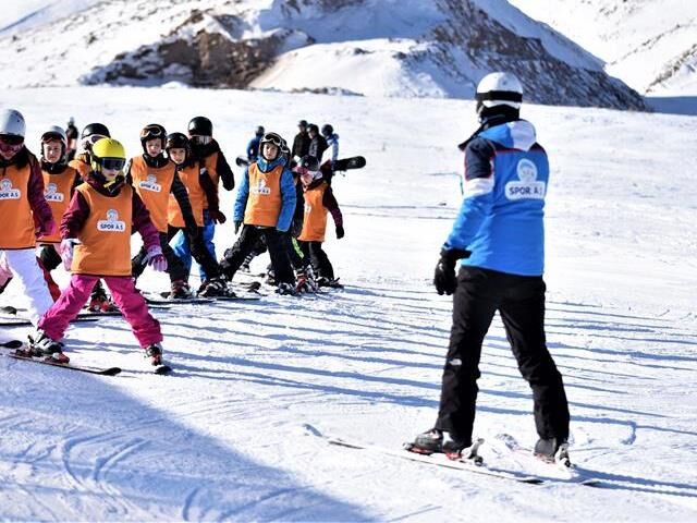 Sömestir Özel Kapadokya & Erciyes Kayak Turu 2027 | 2 Gün Erciyes + 2 Gece World Cave Otel